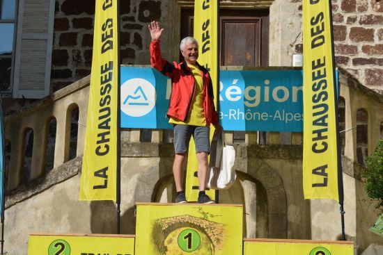 Chaussee podium pierre bis